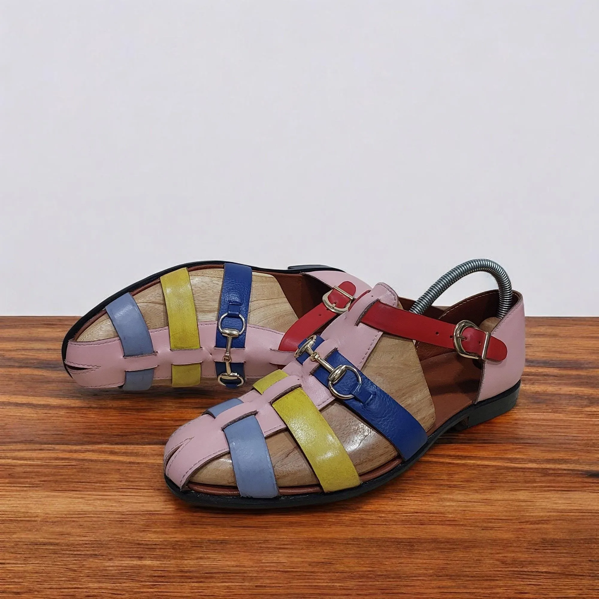 Artisan Multi-Hued Sandals: Trendy Summer Style