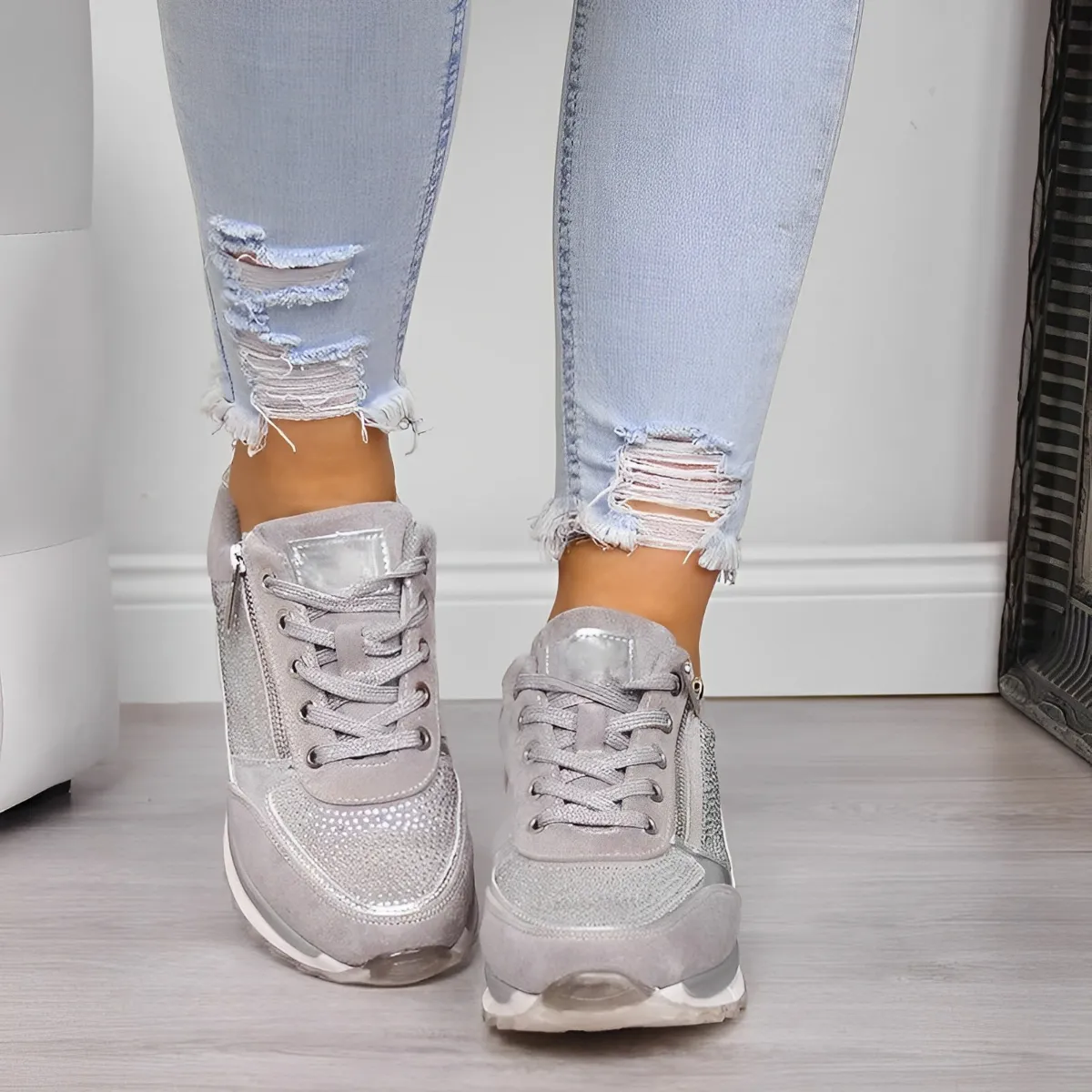 Elegant Zipper Sneakers