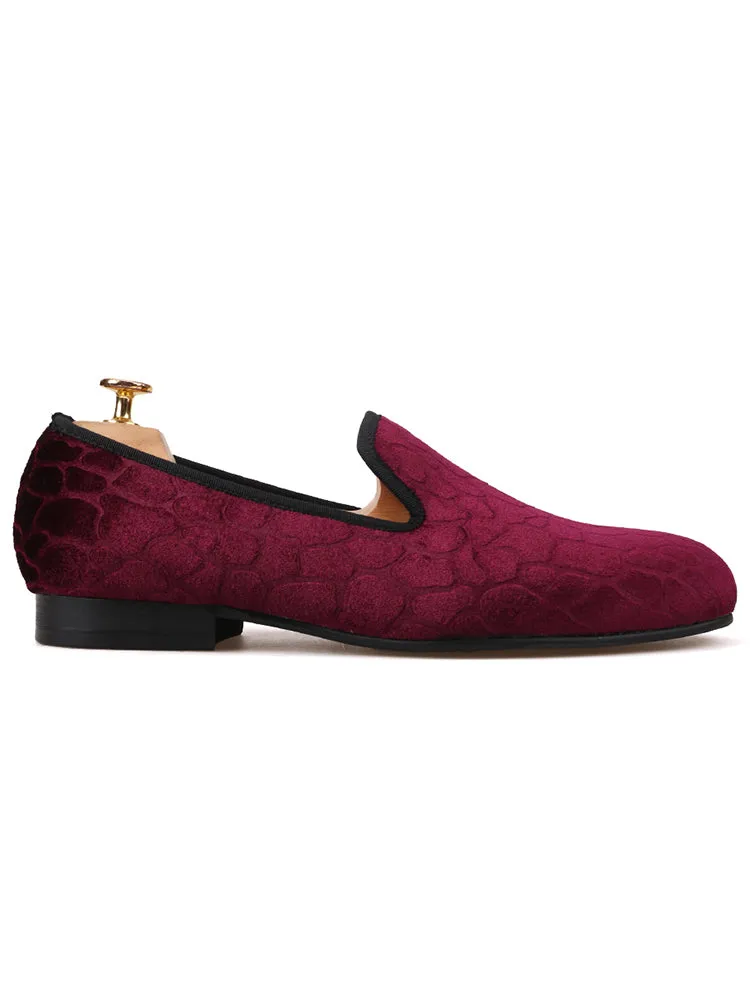 Men's purple velvet stone pattern embossed party loafers British style slip-on trendy men's smoking shoes