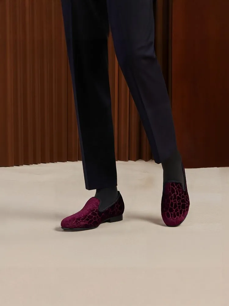Men's purple velvet stone pattern embossed party loafers British style slip-on trendy men's smoking shoes