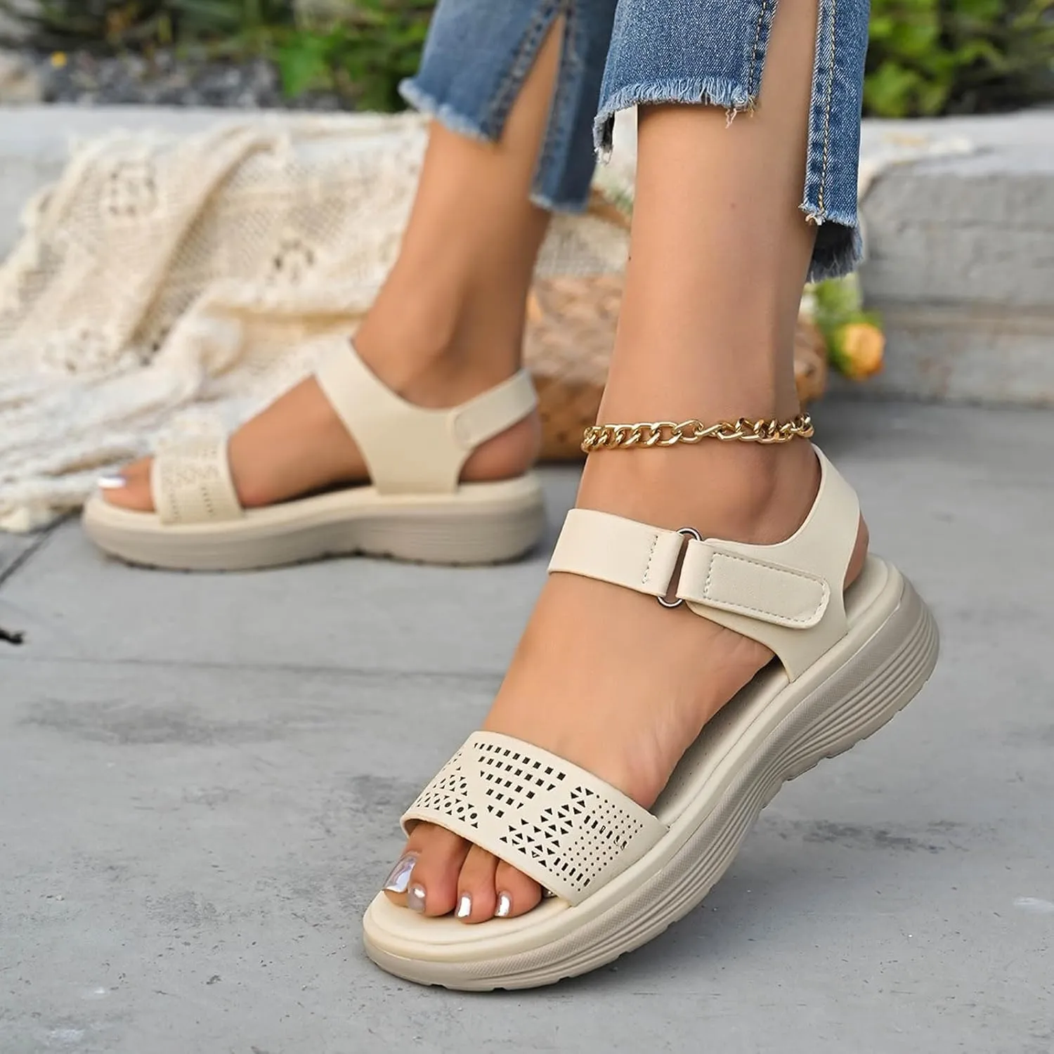 Women's Stylish Casual Sandals Breathable Platform Flip Flops for Summer Adventures and Everyday Comfort